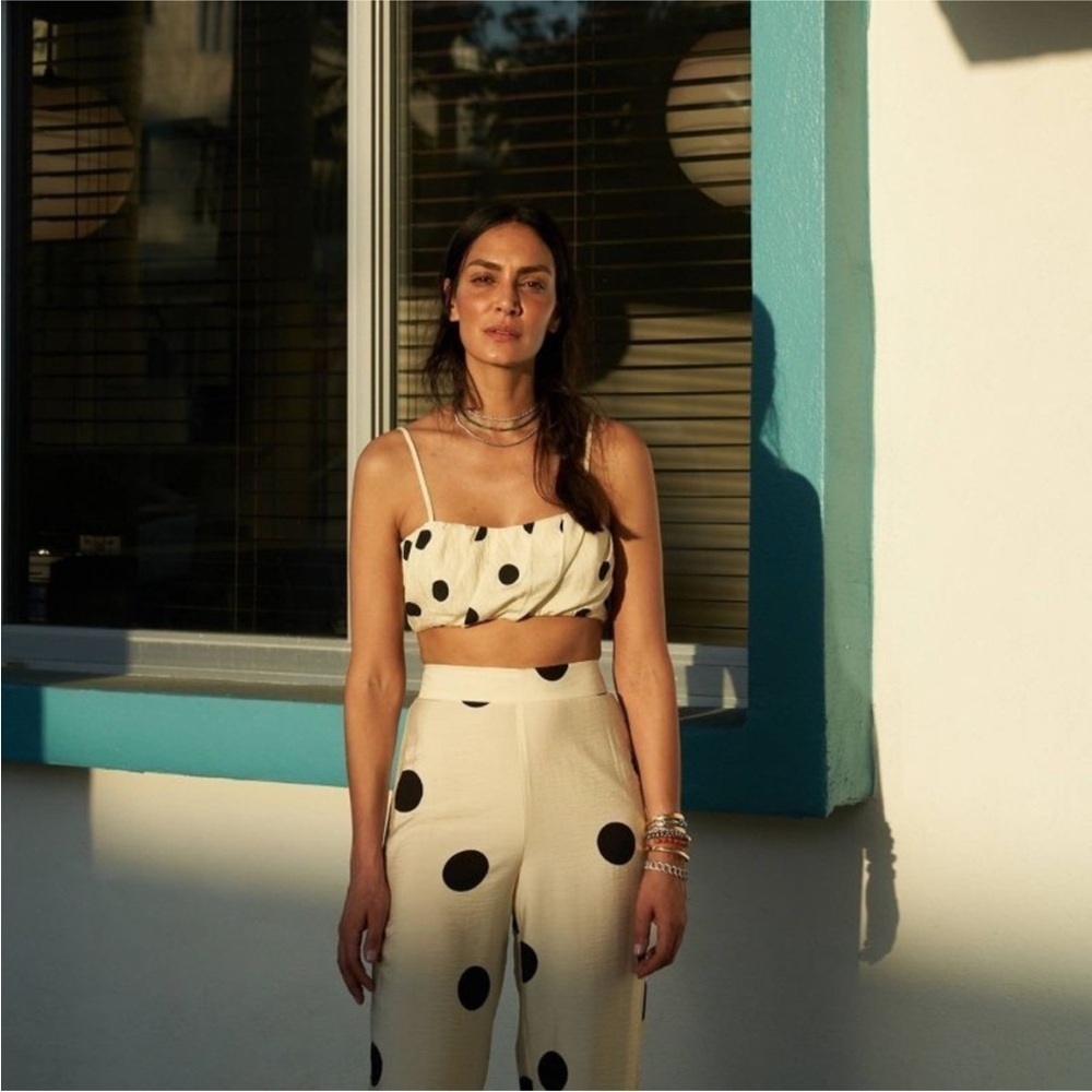 Women's Strappy Crop Top - Future
Collective™ with Jenny K. Lopez
Cream new 🆕 - Picture 4 of 6